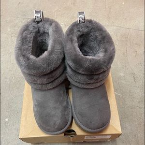 UGG Fluff Mini Quilted Boots, Kids SIZE 13